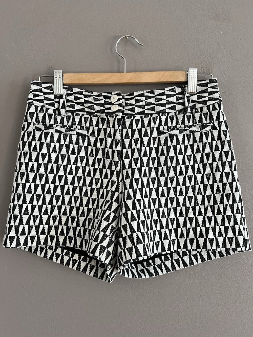 Cartonnier Anthropologie Women’s Black White Geometric Shorts Button Front Sz